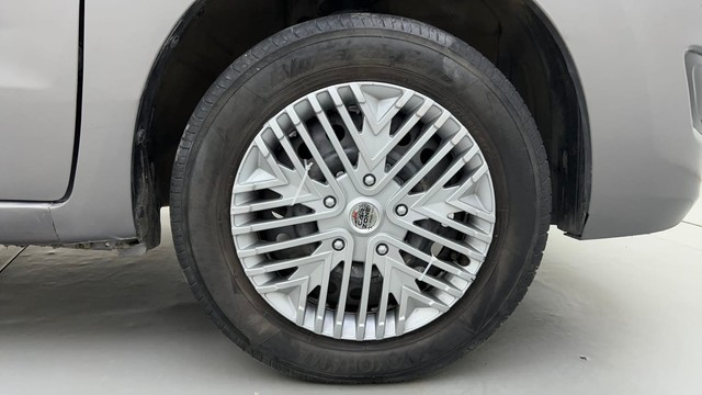 Second-hand 2014 Maruti Suzuki Wagon R VXI for sale in Ahmedabad-17