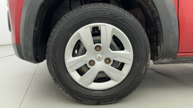 Second-hand 2016 Renault KWID 1.0 RXT Opt for sale in Ahmedabad-20