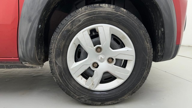 Second-hand 2016 Renault KWID 1.0 RXT Opt for sale in Ahmedabad-17