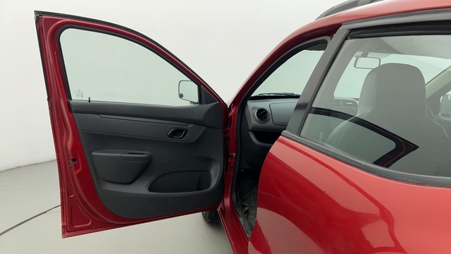 Second-hand 2016 Renault KWID 1.0 RXT Opt for sale in Ahmedabad-30