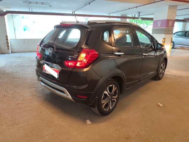 Second-hand 2018 Honda WR-V i-VTEC VX for sale in Mumbai-10