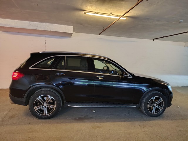 Second-hand 2017 Mercedes-Benz GLC 220d 4MATIC Style for sale in Mumbai-8