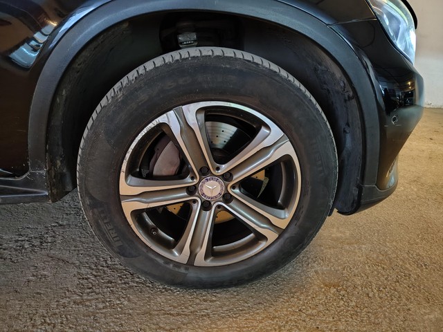 Second-hand 2017 Mercedes-Benz GLC 220d 4MATIC Style for sale in Mumbai-6