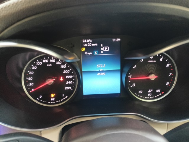 Second-hand 2020 Mercedes-Benz GLC 200 for sale in New Delhi-19