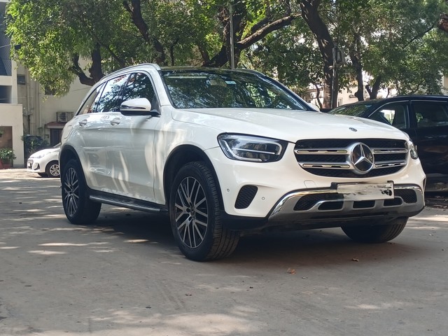 Second-hand 2020 Mercedes-Benz GLC 200 for sale in New Delhi-7