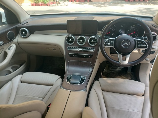 Second-hand 2020 Mercedes-Benz GLC 200 for sale in New Delhi-14