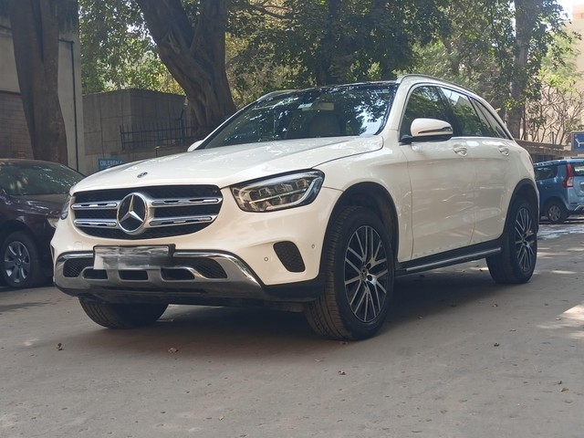 Second-hand 2020 Mercedes-Benz GLC 200 for sale in New Delhi-8