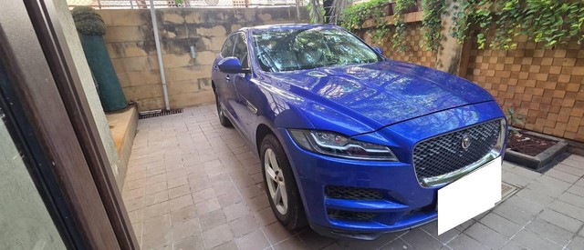 Second-hand 2019 Jaguar F-Pace Prestige 2.0 AWD for sale in Mumbai-2