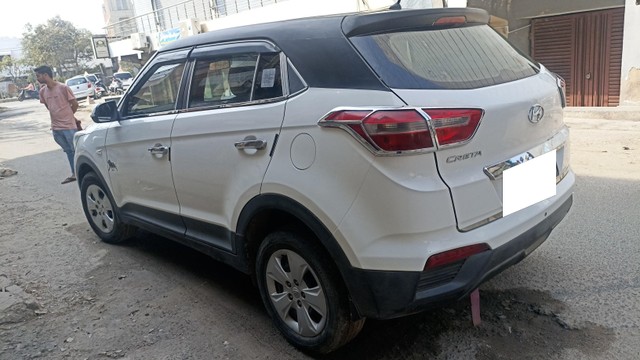 Second-hand 2018 Hyundai Creta 1.6 VTVT Base for sale in Sahibabad-7