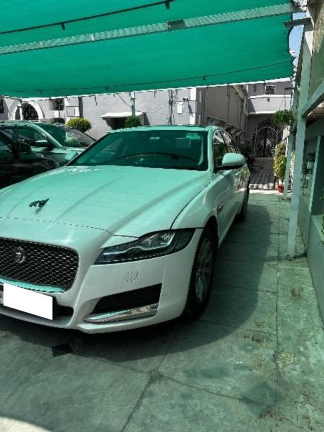 Second-hand 2019 Jaguar XF 2.0 Diesel Prestige for sale in Ghaziabad-1