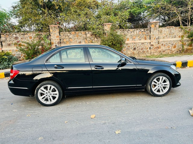 Mercedes-Benz C-Class C 200 BE Classic Second-hand 2014 Mercedes-Benz C-Class C 200 BE Classic for sale in New Delhi-15