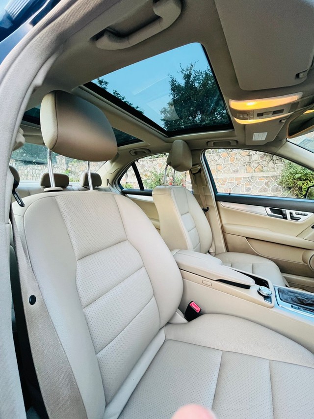 Mercedes-Benz C-Class C 200 BE Classic Second-hand 2014 Mercedes-Benz C-Class C 200 BE Classic for sale in New Delhi-6