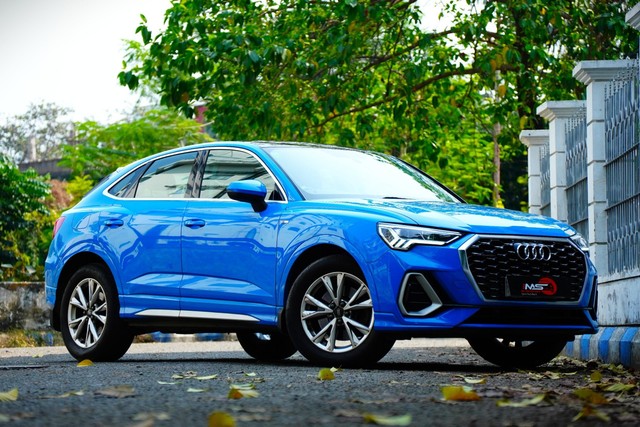 Second-hand 2023 Audi Q3 Sportback 40TFSI Quattro for sale in Kolkata-17