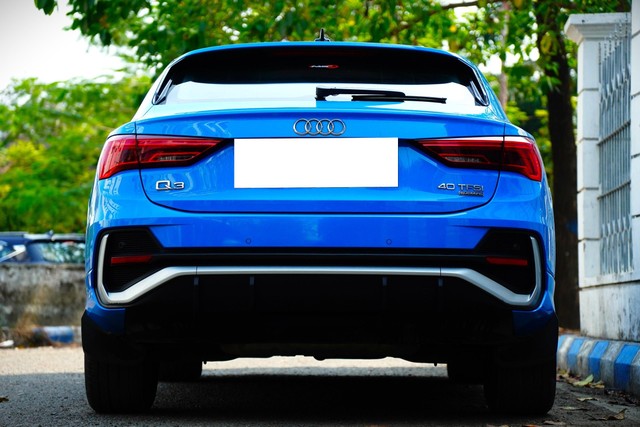 Second-hand 2023 Audi Q3 Sportback 40TFSI Quattro for sale in Kolkata-2