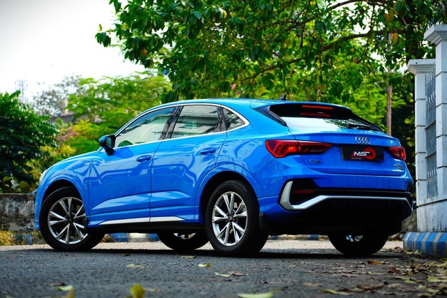 Second-hand 2023 Audi Q3 Sportback 40TFSI Quattro for sale in Kolkata-18