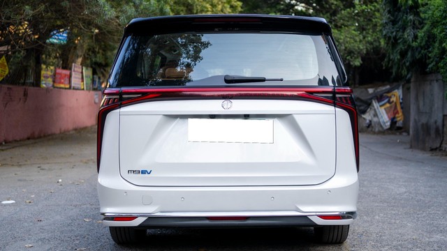 Second-hand 2025 MG M9 Presidential Limo for sale in New Delhi-2