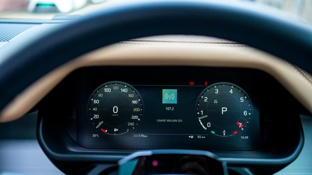 Second-hand 2026 Land Rover Defender 2.0 l Petrol 110 X-Dynamic HSE for sale in New Delhi-12