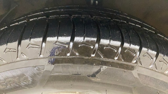 Second-hand 2013 Hyundai i20 Asta 1.4 CRDi for sale in Hyderabad-9