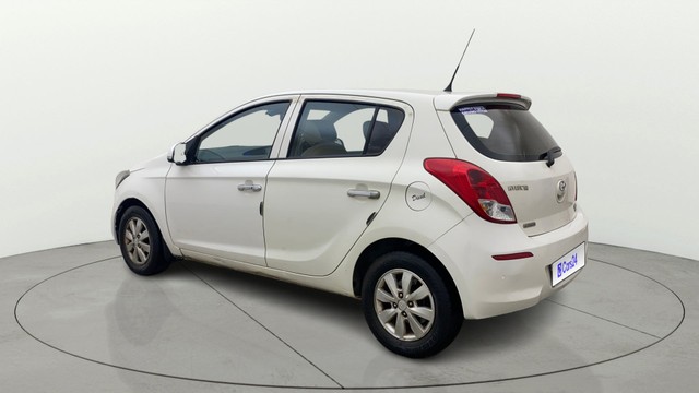 Second-hand 2013 Hyundai i20 Asta 1.4 CRDi for sale in Hyderabad-16