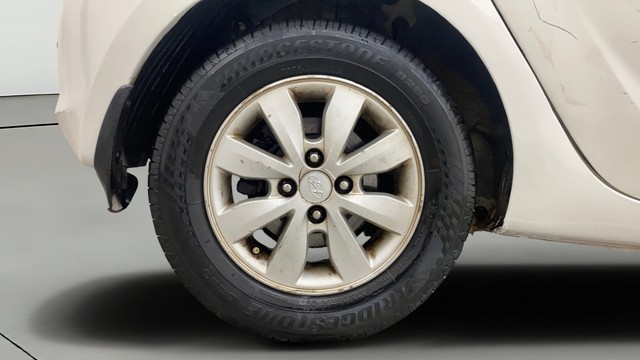 Second-hand 2013 Hyundai i20 Asta 1.4 CRDi for sale in Hyderabad-28