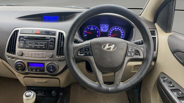 Second-hand 2013 Hyundai i20 Asta 1.4 CRDi for sale in Hyderabad-2