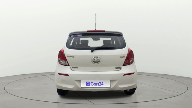Second-hand 2013 Hyundai i20 Asta 1.4 CRDi for sale in Hyderabad-15