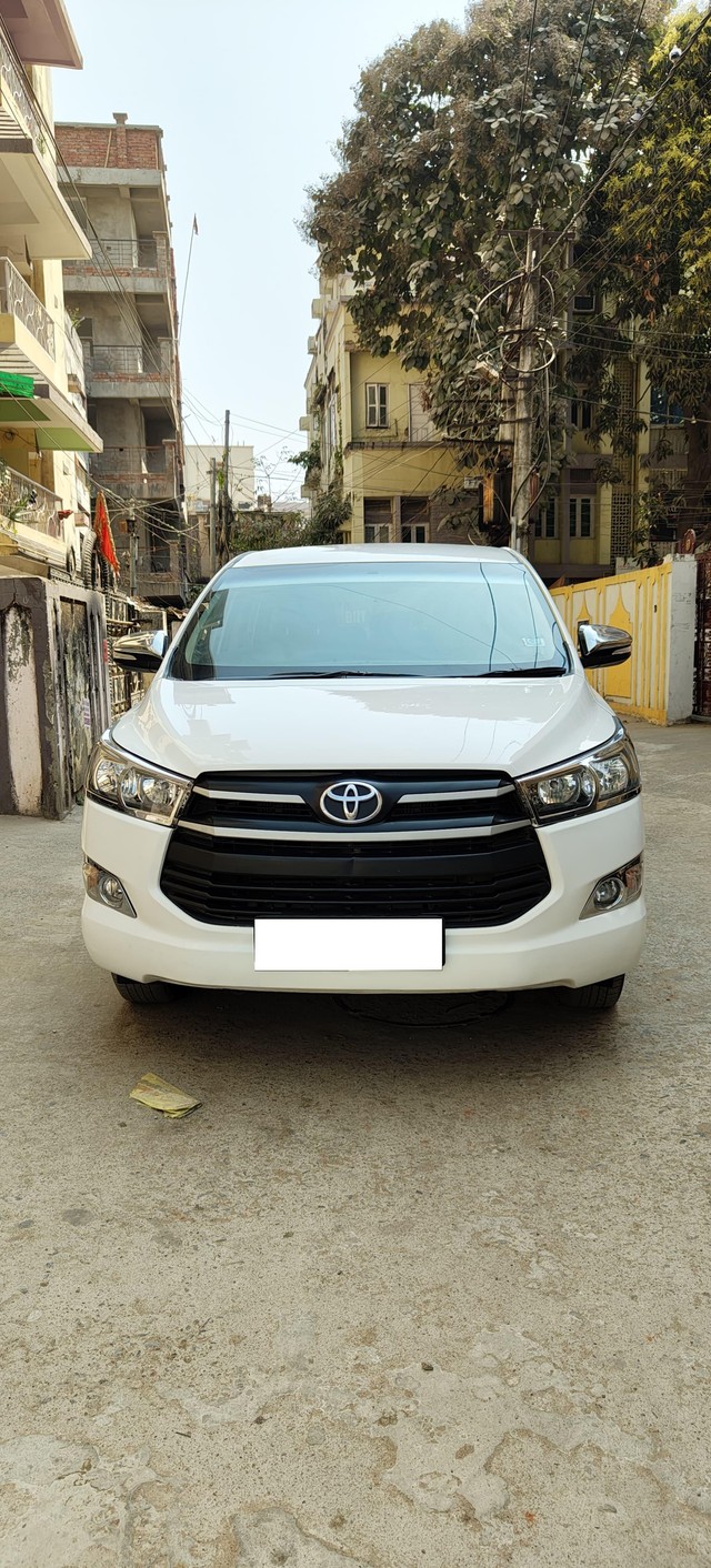 Second-hand 2016 Toyota Innova 2.5 G (Diesel) 7 Seater BS IV for sale in Patna-2