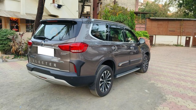 Second-hand 2024 MG Gloster Savvy 4x2 7Str for sale in Mumbai-15