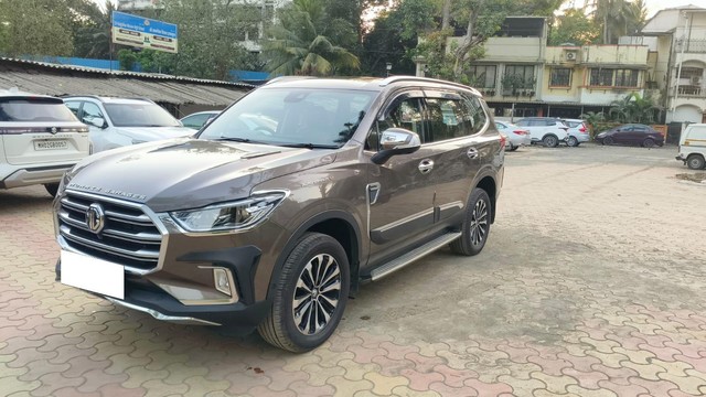 Second-hand 2024 MG Gloster Savvy 4x2 7Str for sale in Mumbai-18