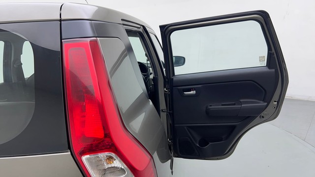 Second-hand 2022 Maruti Suzuki Wagon R ZXI 1.2 for sale in Ghaziabad-31