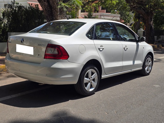 Second-hand 2015 Skoda Rapid 1.5 TDI Elegance Plus for sale in Kodagu-5