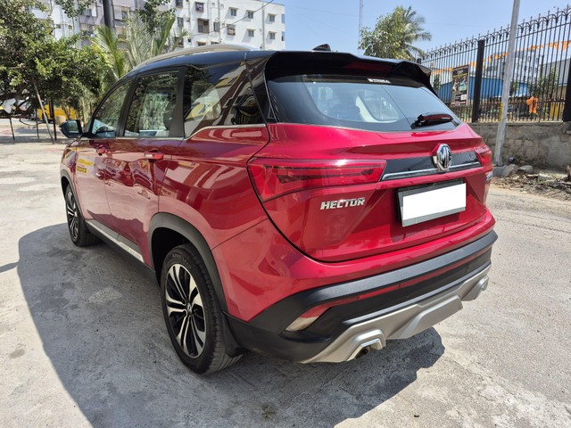 Second-hand 2021 MG Hector Hybrid Sharp MT for sale in Bangalore-9