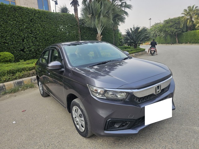 Honda Amaze S CVT Petrol Second-hand 2020 Honda Amaze S CVT Petrol for sale in New Delhi-0