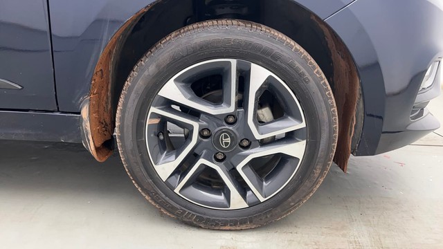 Second-hand 2022 Tata Tiago XZ Plus for sale in Kolkata-17