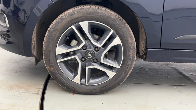 Second-hand 2022 Tata Tiago XZ Plus for sale in Kolkata-20