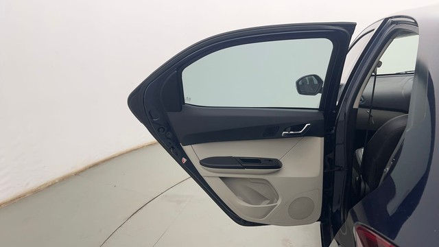 Second-hand 2022 Tata Tiago XZ Plus for sale in Kolkata-33