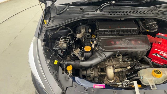 Second-hand 2022 Tata Tiago XZ Plus for sale in Kolkata-31