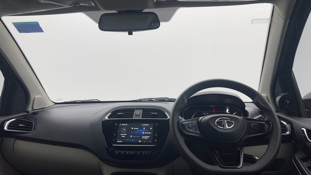 Second-hand 2022 Tata Tiago XZ Plus for sale in Kolkata-11