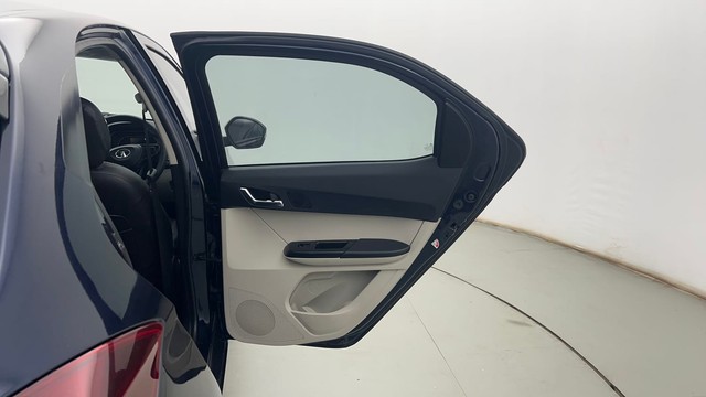 Second-hand 2022 Tata Tiago XZ Plus for sale in Kolkata-25