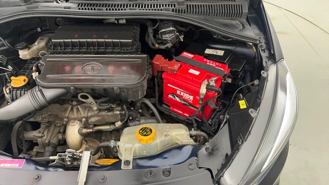 Second-hand 2022 Tata Tiago XZ Plus for sale in Kolkata-24