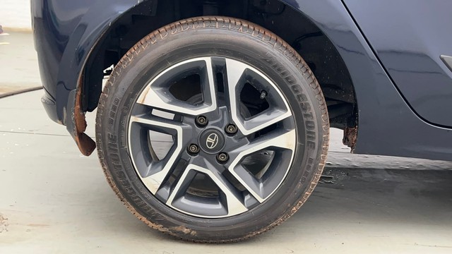 Second-hand 2022 Tata Tiago XZ Plus for sale in Kolkata-18