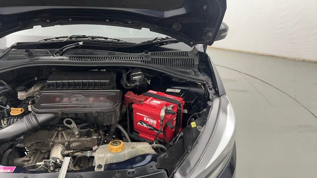 Second-hand 2022 Tata Tiago XZ Plus for sale in Kolkata-38