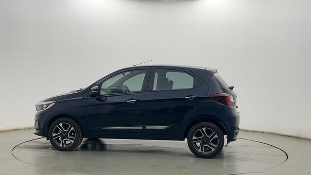 Second-hand 2022 Tata Tiago XZ Plus for sale in Kolkata-6