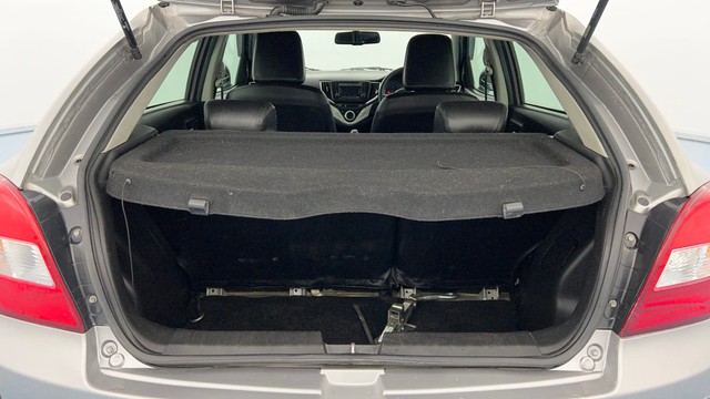 Second-hand 2017 Maruti Suzuki Baleno Zeta Diesel for sale in Lucknow-9