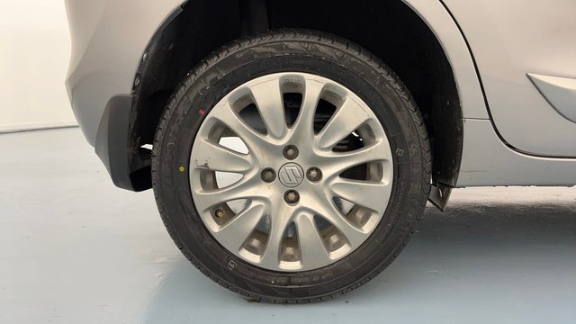 Second-hand 2017 Maruti Suzuki Baleno Zeta Diesel for sale in Lucknow-18