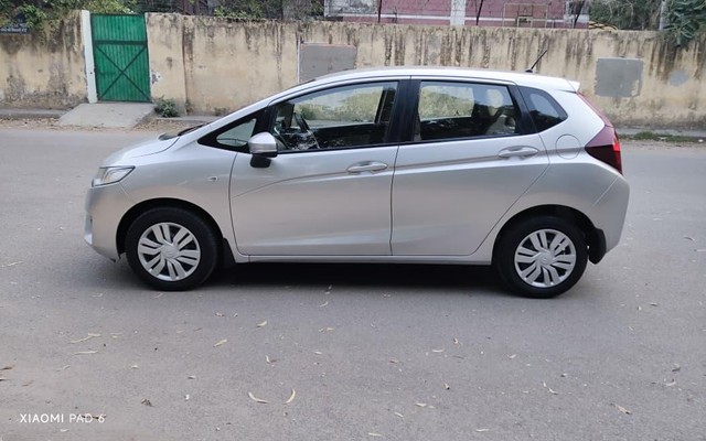 Honda Jazz 1.2 SV i VTEC Second-hand 2017 Honda Jazz 1.2 SV i VTEC for sale in New Delhi-4
