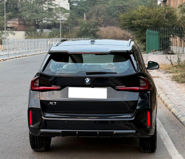 Second-hand 2024 BMW X1 sDrive18i M Sport for sale in New Delhi-10