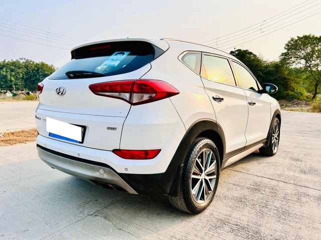 Second-hand 2017 Hyundai Tucson 2.0 e-VGT 2WD MT for sale in Faridabad-9