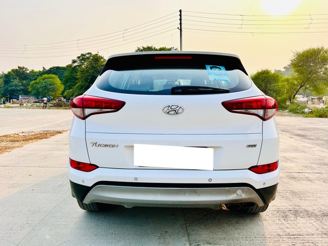 Second-hand 2017 Hyundai Tucson 2.0 e-VGT 2WD MT for sale in Faridabad-2