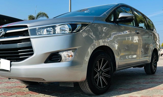 Second-hand 2019 Toyota Innova Crysta 2.4 G Plus MT BSIV for sale in Ludhiana-3